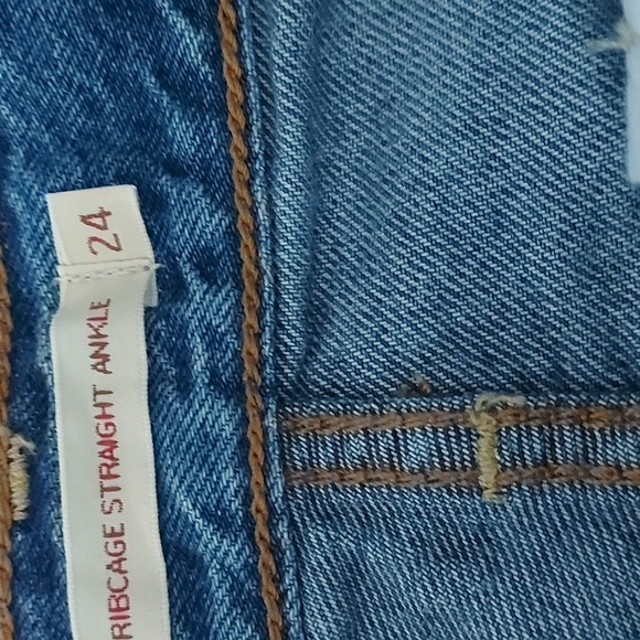 Levi's RIBCAGE STRAIGHT ANKLE CROPPED DISTRESSED JEANS Blue Size 24 - Picture 7 of 16
